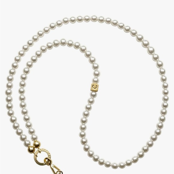 Casetify Pearl Chain Crossbody Strap - Picture 5 of 5